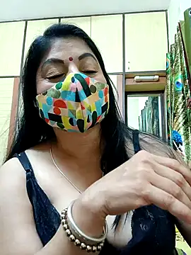 Snapshot of Ratna-777 chatting on 03/02/25, 07:30 Ratna-777 online show from 03/02/25, 07:30