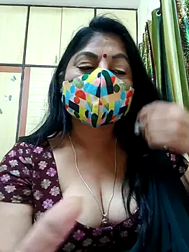 Snapshot of Ratna-777 chatting on 02/24/25, 01:57 Ratna-777 online show from 02/24/25, 01:57