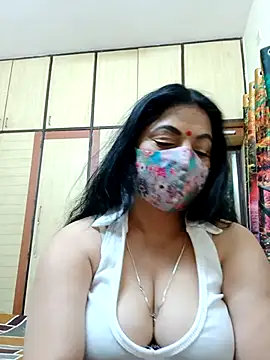 Snapshot of Ratna-777 chatting on 09/21/25, 06:24 Ratna-777 online show from 09/21/25, 06:24
