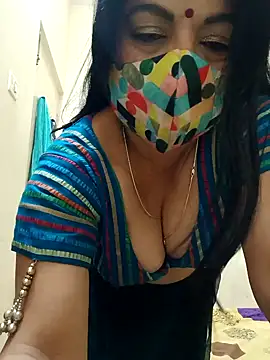 Snapshot of Ratna-777 chatting on 03/02/25, 01:26 Ratna-777 online show from 03/02/25, 01:26