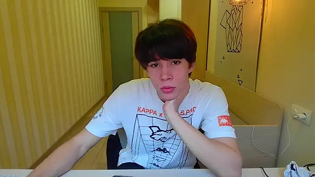 Snapshot of gayGamogey chatting on 11/20/25, 11:44 gayGamogey online show from 11/20/25, 11:44