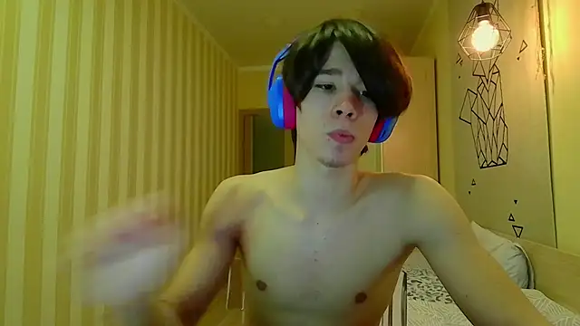 Snapshot of gayGamogey chatting on 03/04/25, 07:22 gayGamogey online show from 03/04/25, 07:22