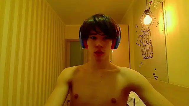 Snapshot of gayGamogey chatting on 01/16/25, 07:10 gayGamogey online show from 01/16/25, 07:10