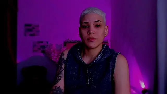 Charlee pink online show from 02/28/26, 03:22