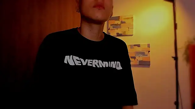 Charlee pink online show from 03/11/26, 08:03