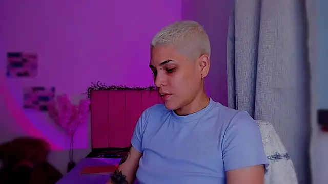 Charlee pink online show from 02/27/26, 12:55