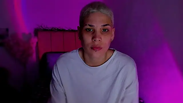 Charlee pink online show from 02/21/26, 04:36