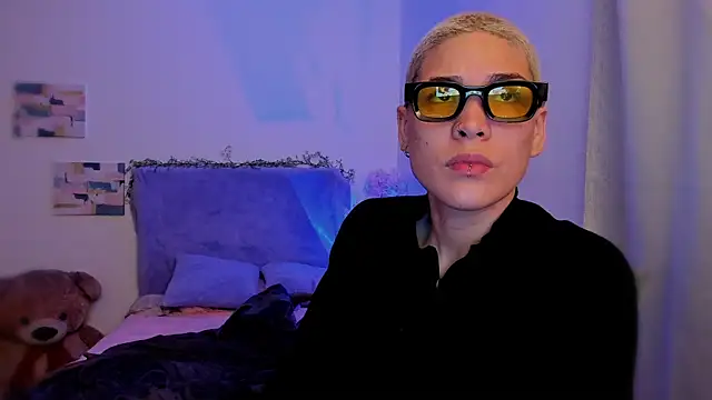 Charlee pink online show from 01/10/26, 09:21