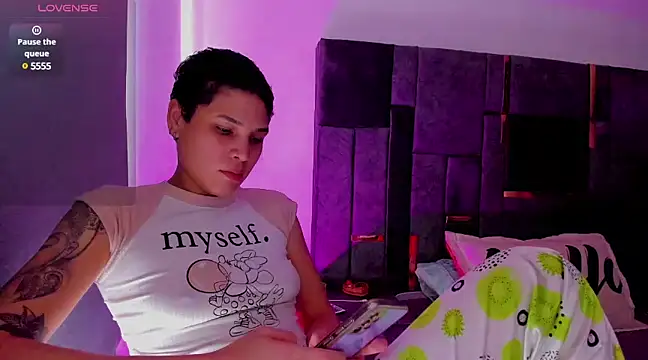 Charlee pink online show from 03/21/25, 04:40