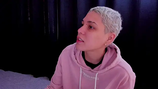 Charlee pink online show from 09/20/25, 03:50