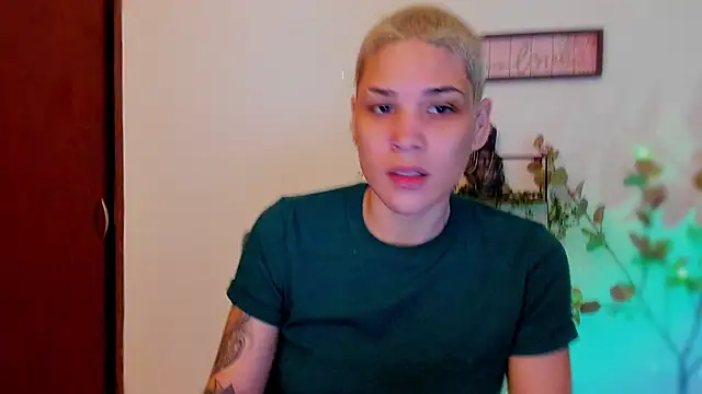 Charlee pink online show from 01/11/26, 05:09