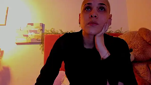 Charlee pink online show from 03/16/26, 11:40