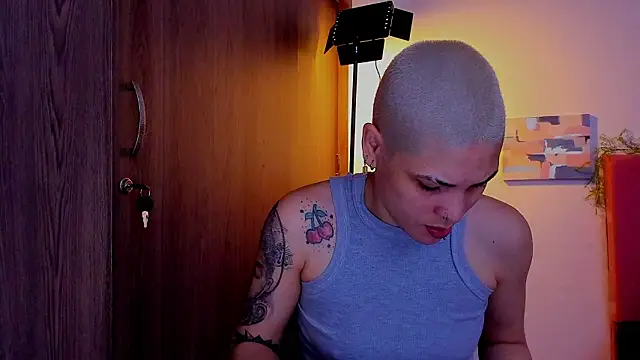 Charlee pink online show from 03/18/26, 06:42