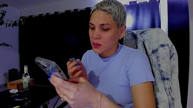 Charlee pink online show from 09/27/25, 01:45