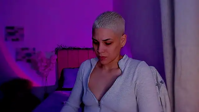 Charlee pink online show from 02/25/26, 07:47