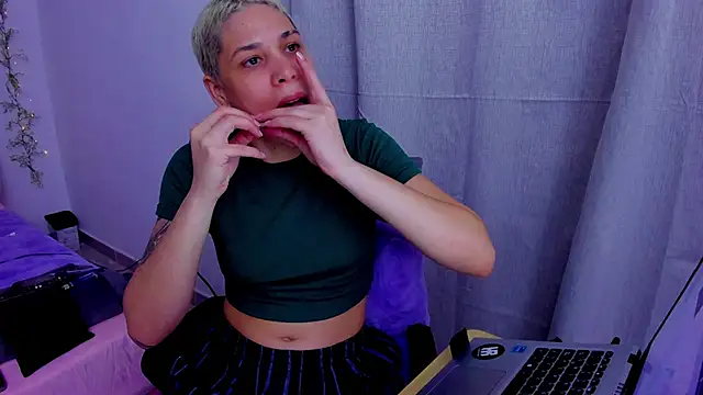 Charlee pink online show from 09/23/25, 01:01