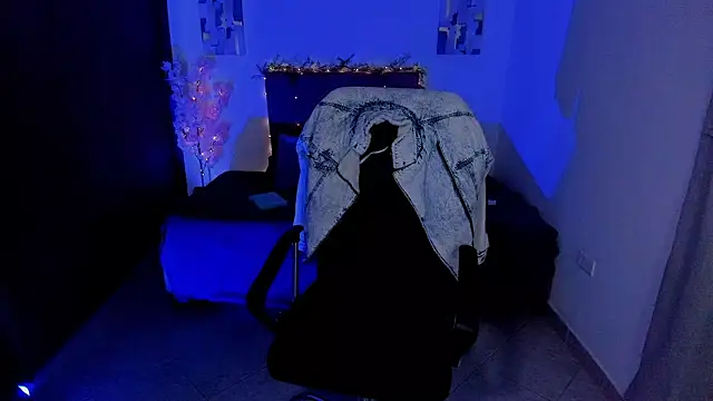 Charlee pink online show from 10/09/25, 03:12