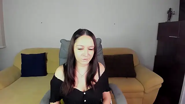 AngellLika online show from 12/04/25, 01:32