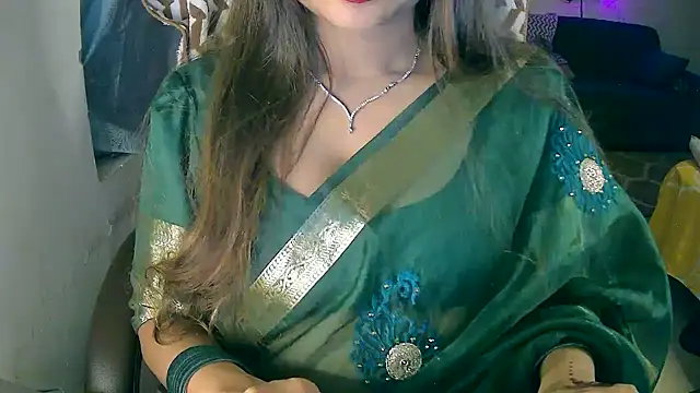 Snapshot of Cute-Tara chatting on 10/05/25, 04:20 Cute-Tara online show from 10/05/25, 04:20