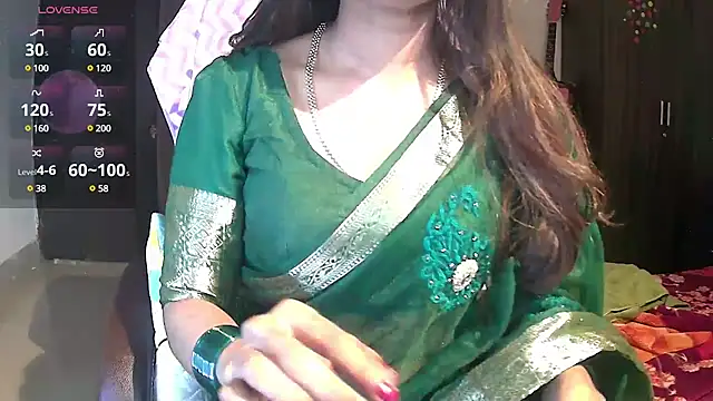 Snapshot of Cute-Tara chatting on 03/02/25, 07:10 Cute-Tara online show from 03/02/25, 07:10