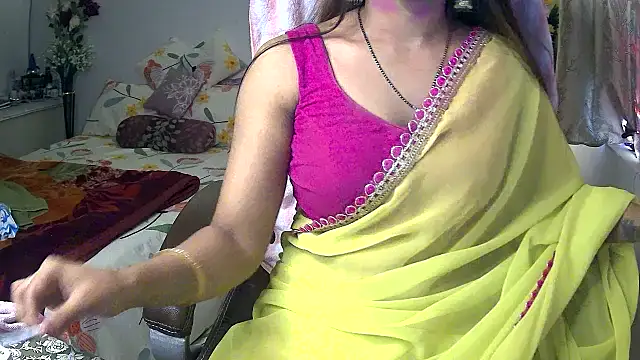 Snapshot of Cute-Tara chatting on 03/14/25, 09:03 Cute-Tara online show from 03/14/25, 09:03