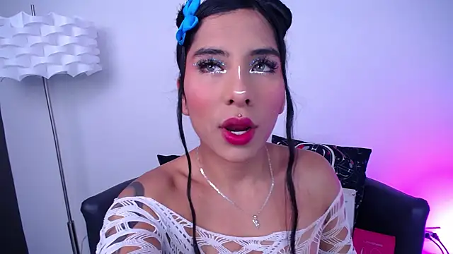 Snapshot of miss__allison chatting on 10/01/25, 11:03 miss allison online show from 10/01/25, 11:03