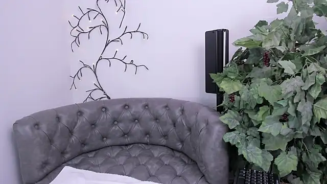Snapshot of miss__allison chatting on 03/20/25, 11:05 miss allison online show from 03/20/25, 11:05