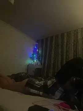 Kisasex1010 online show from 12/18/25, 09:29