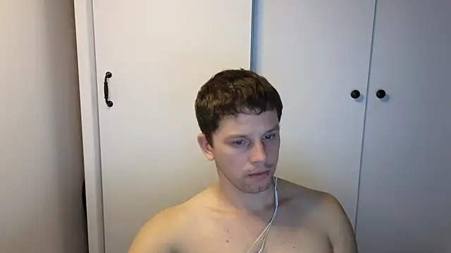 BigL0ve online show from 11/18/25, 01:58