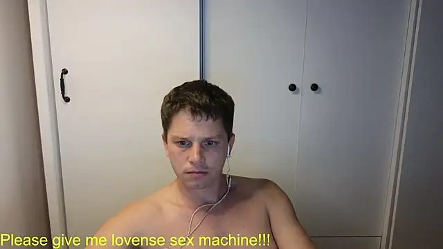 Snapshot of BigL0ve chatting on 07/07/26, 02:09 BigL0ve online show from 07/07/26, 02:09