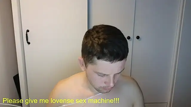 BigL0ve online show from 04/13/26, 04:22