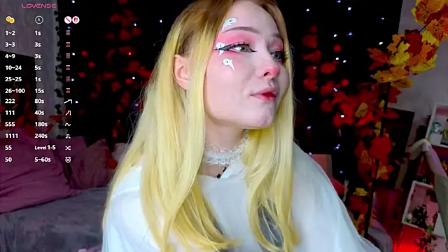 ElswythCovil online show from 10/28/25, 04:02