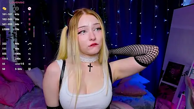 ElswythCovil online show from 09/24/25, 04:08