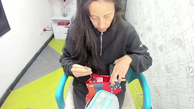 Snapshot of Abrillee1 chatting on 03/14/25, 11:45 Abrillee1 online show from 03/14/25, 11:45