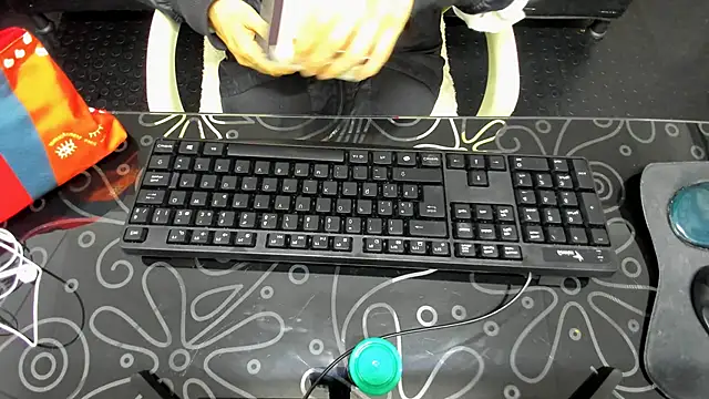 Snapshot of Abrillee1 chatting on 02/15/25, 07:39 Abrillee1 online show from 02/15/25, 07:39