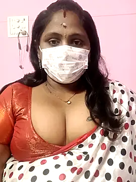 Snapshot of rithikka chatting on 11/19/25, 04:40 rithikka online show from 11/19/25, 04:40