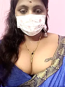 Snapshot of rithikka chatting on 12/18/25, 06:51 rithikka online show from 12/18/25, 06:51