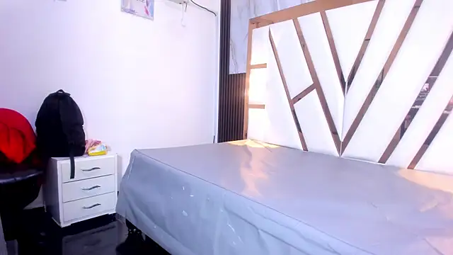 Snapshot of lola_hornei chatting on 09/30/25, 11:44 lola hornei online show from 09/30/25, 11:44