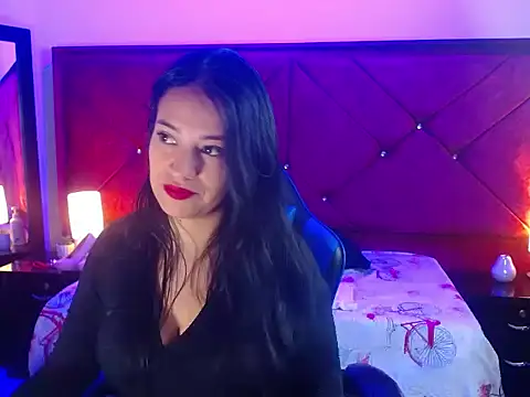 Julietacollins06 online show from 05/04/26, 01:25