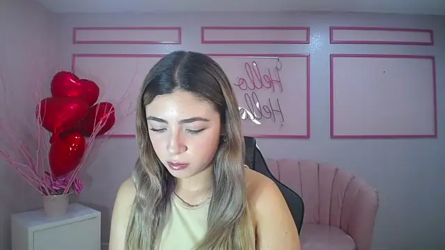 Snapshot of channel_blonde_a chatting on 02/25/25, 04:25 channel blonde a online show from 02/25/25, 04:25