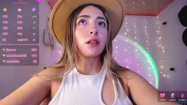 Snapshot of channel_blonde_a chatting on 03/12/25, 09:56 channel blonde a online show from 03/12/25, 09:56