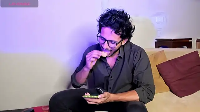 Nicholasrodrii online show from 02/08/25, 11:02