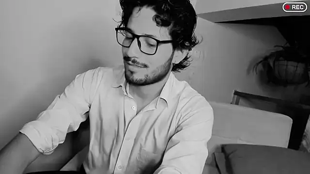 Nicholasrodrii online show from 03/20/25, 10:51