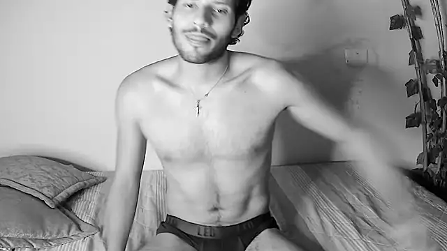 Nicholasrodrii online show from 06/12/26, 11:35