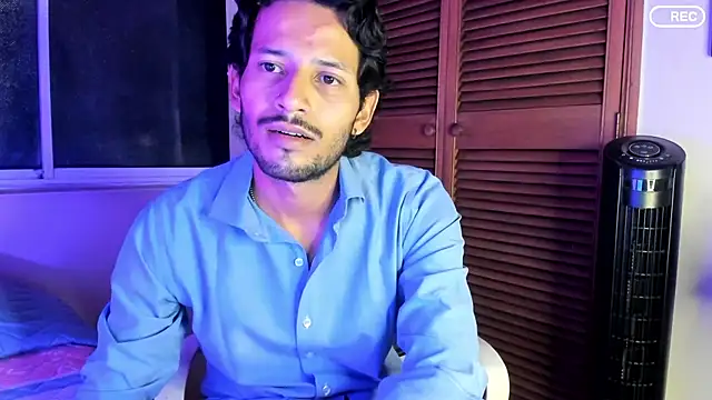 Nicholasrodrii online show from 09/21/25, 12:27