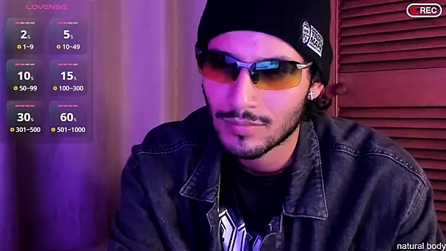 Nicholasrodrii online show from 10/25/25, 11:49