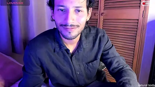 Nicholasrodrii online show from 10/18/25, 10:34