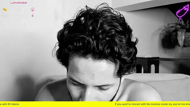 Nicholasrodrii online show from 02/14/25, 04:26