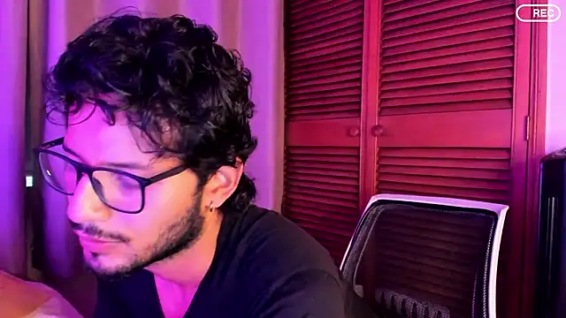 Nicholasrodrii online show from 10/05/25, 10:33