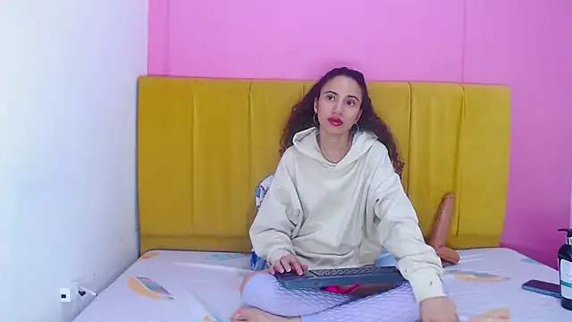 angelinabrookcm101 online show from 12/03/24, 09:28